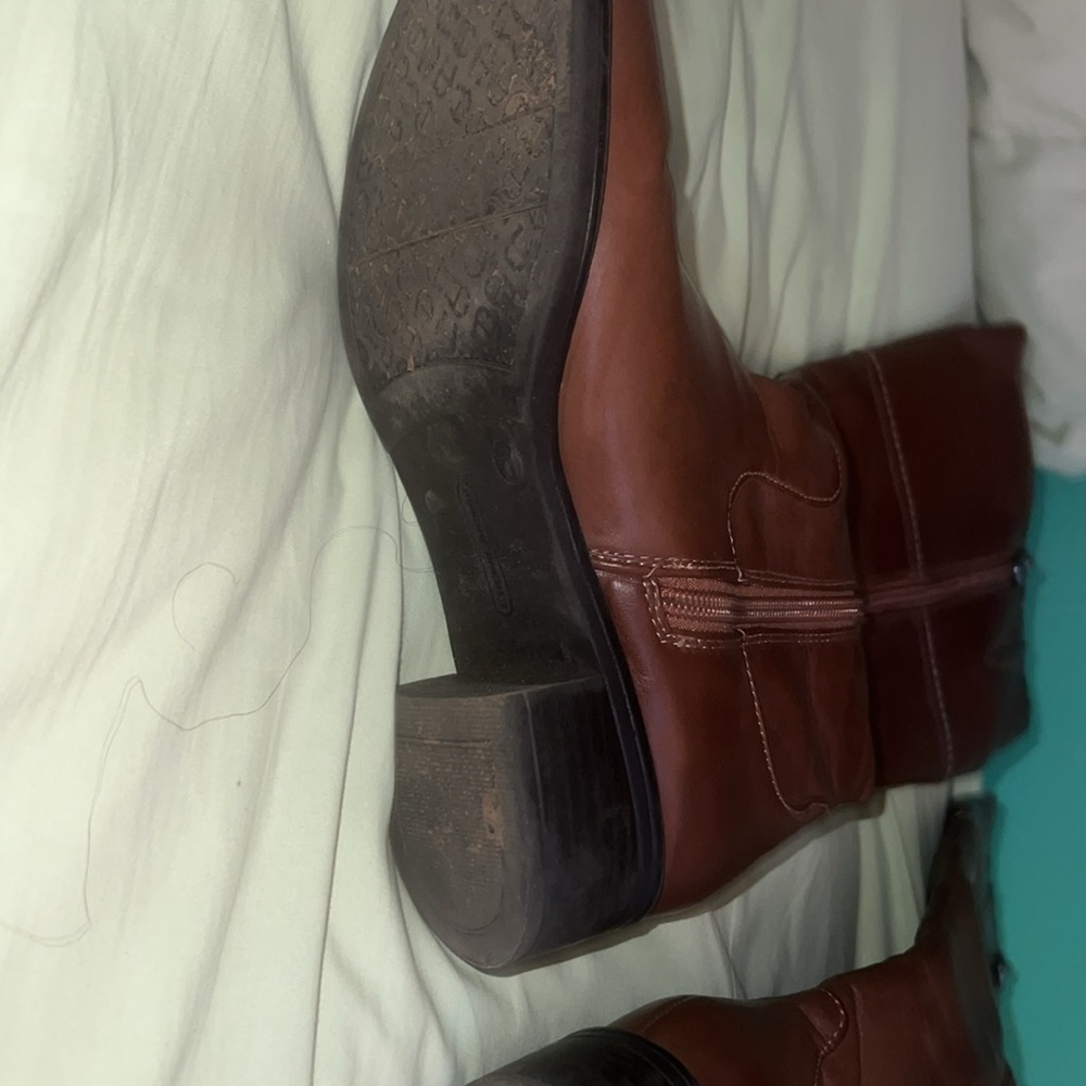 Etienne Aigner brown leather tall riding boots - Picture 5 of 16
